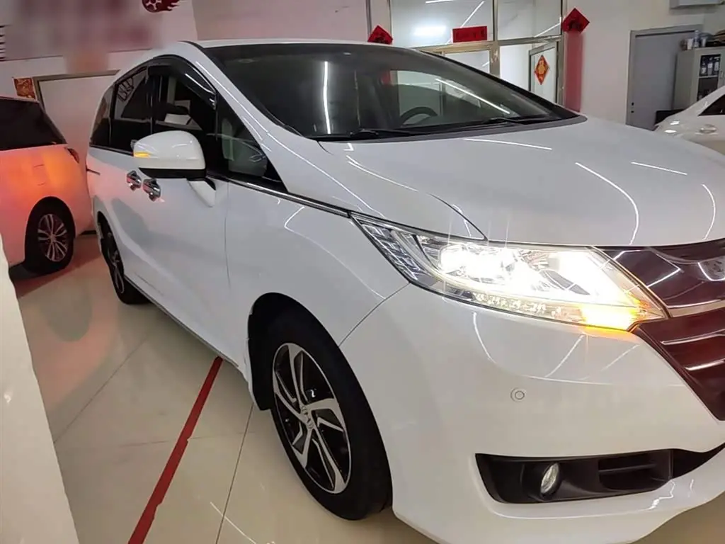 Honda Odyssey 2018 — Photo 4/20