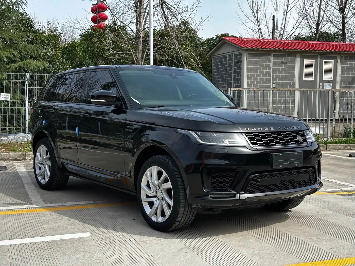 Land Rover Range Rover Sport 2019 — Фото 3/19