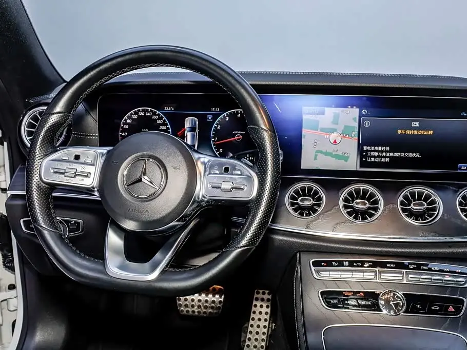 Mercedes-Benz E-Class 2019 — Фото 11/20