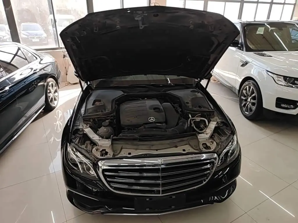 Mercedes-Benz E-Class 2019 — Photo 20/20