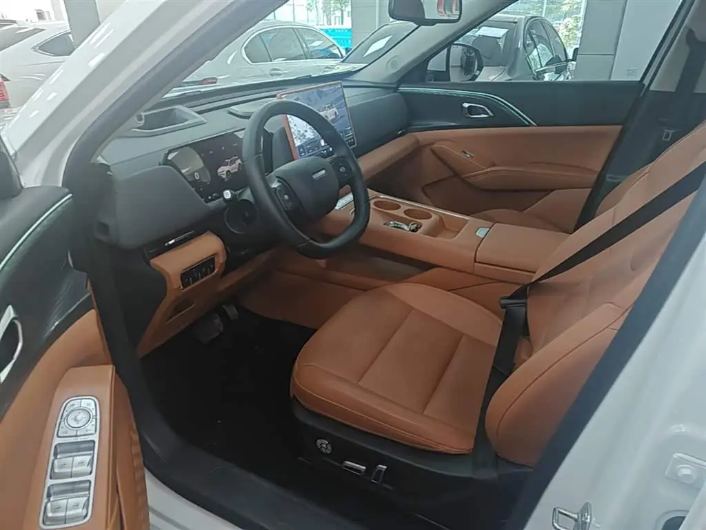Haval Xiaolong MAX 2025 — Photo 15/20