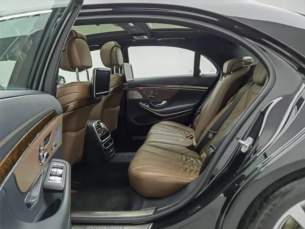 Mercedes-Benz S-Class 2017 — Photo 15/20