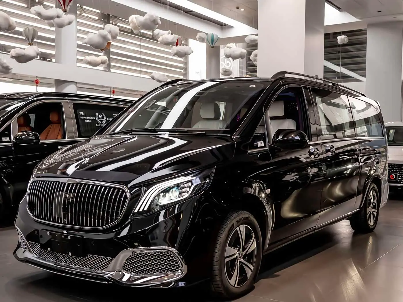 Mercedes-Benz Vito 2025 — Photo 1/20