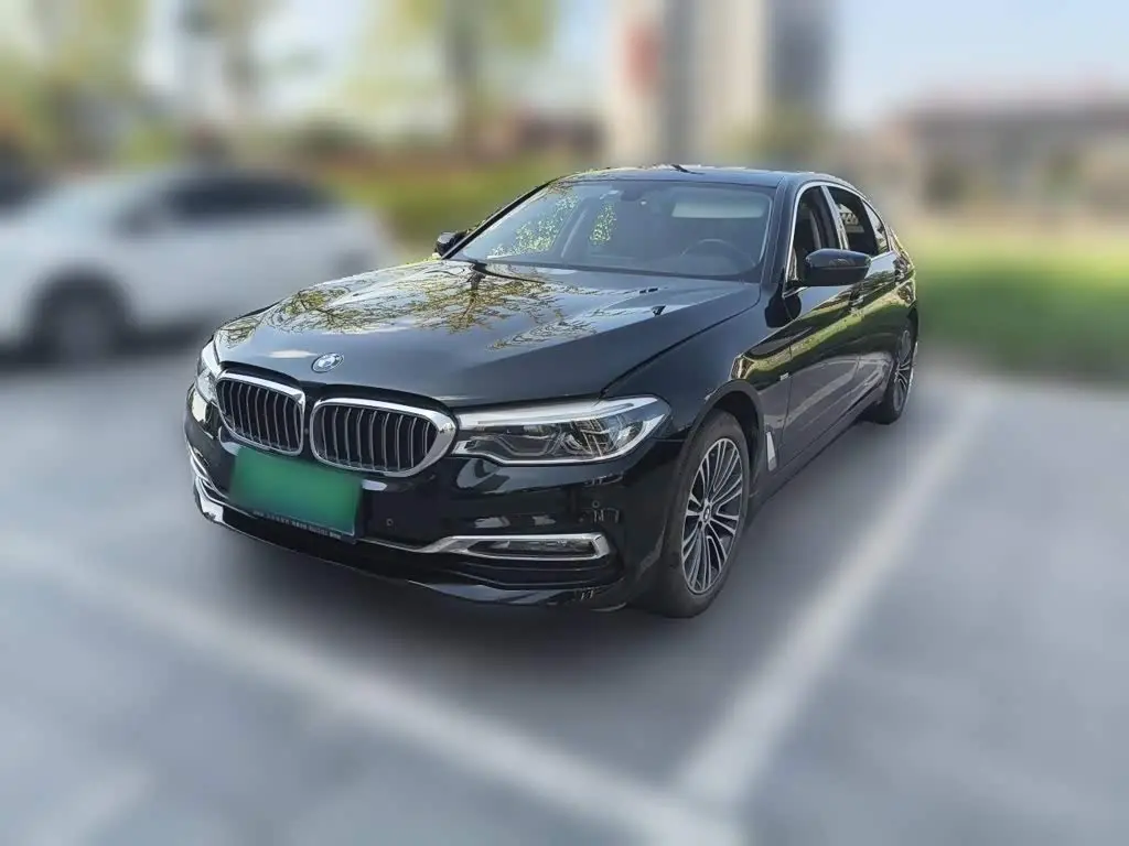 BMW 5 Series 2018 — Фото 1/20