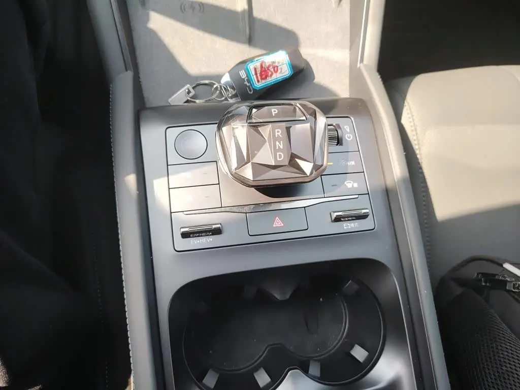 BYD Qin L 2025 — Photo 14/20