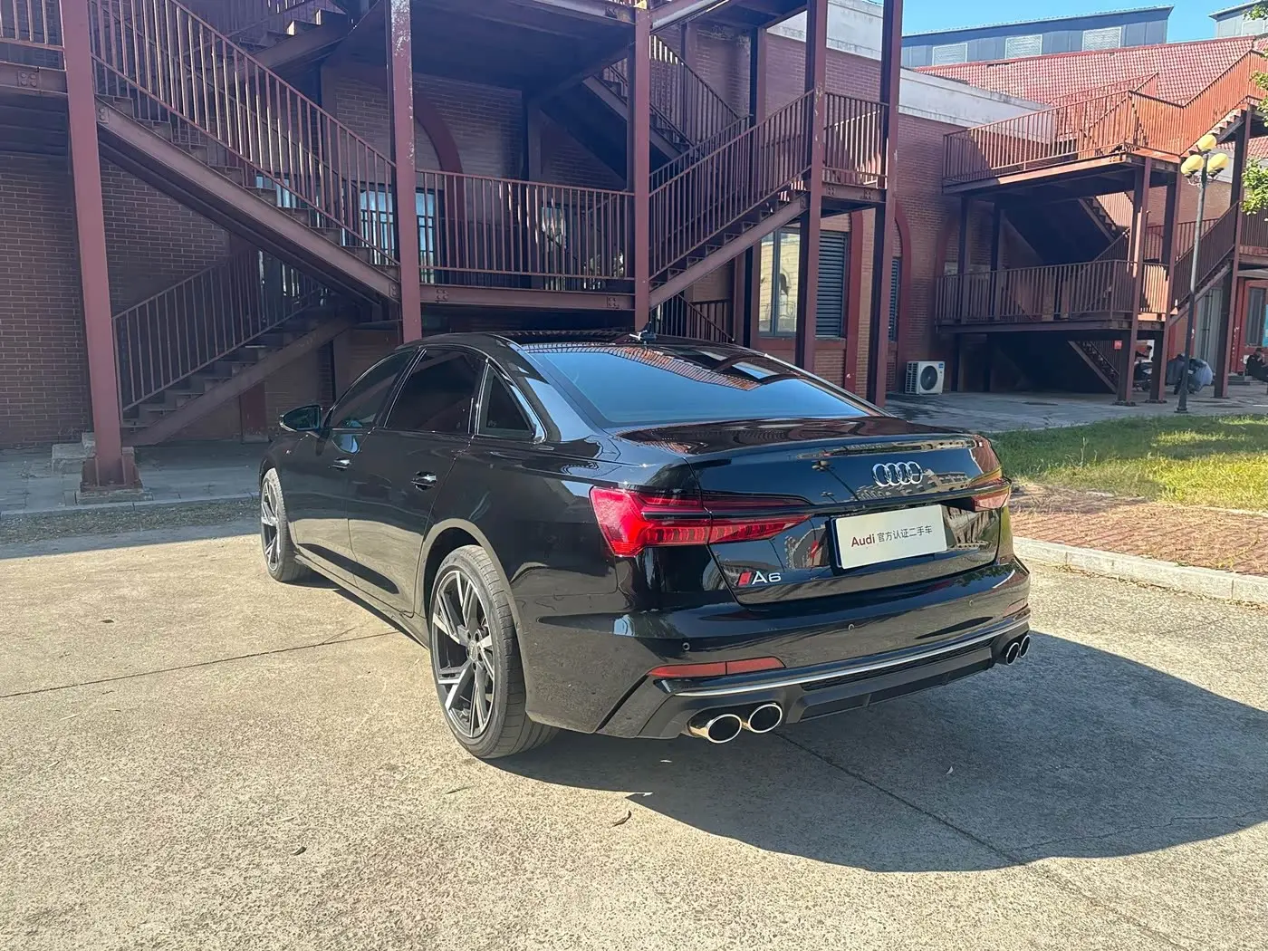 Audi A6L 2021 — Şəkil 4/17