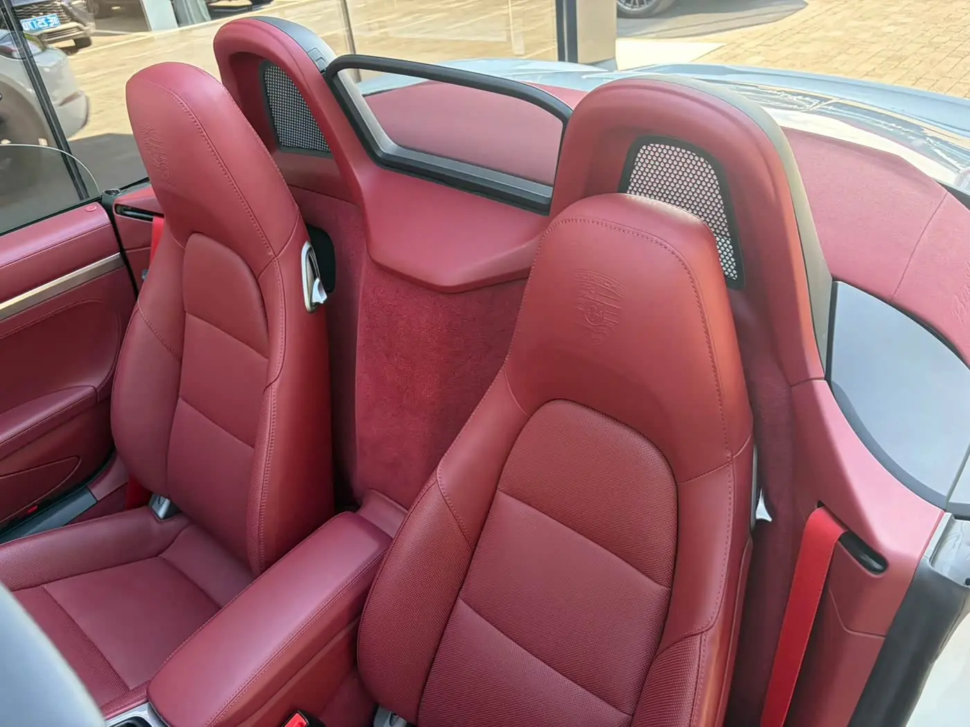 Porsche 718 2025 — Photo 11/11