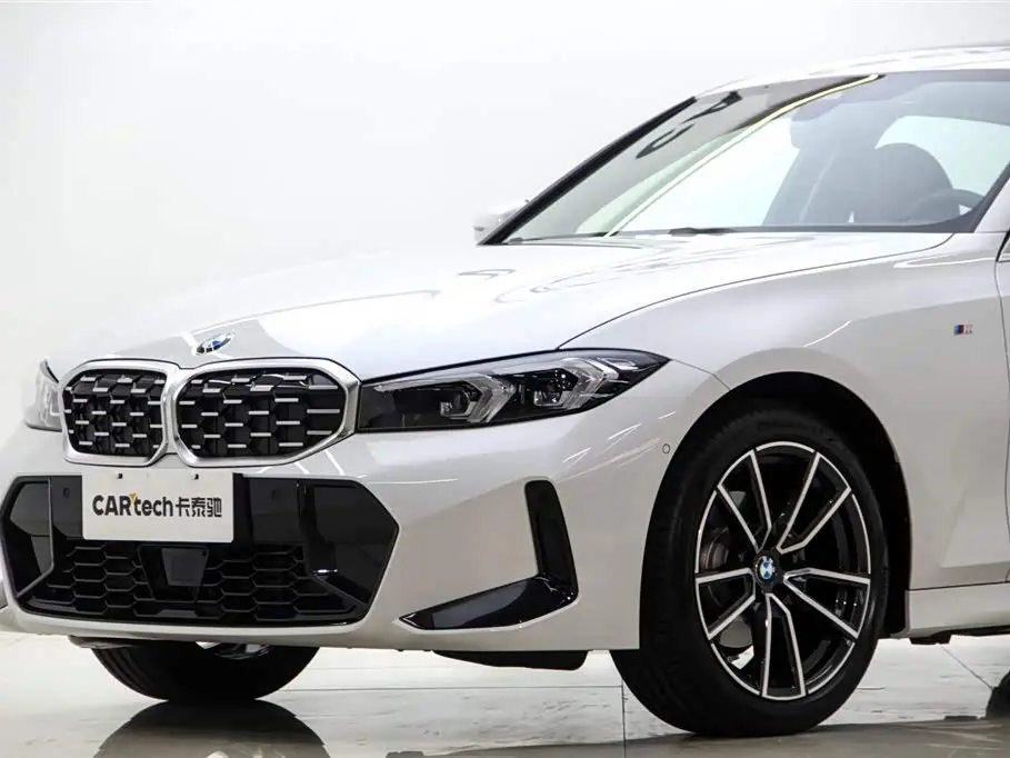 BMW 3 Series 2025 — Photo 8/20