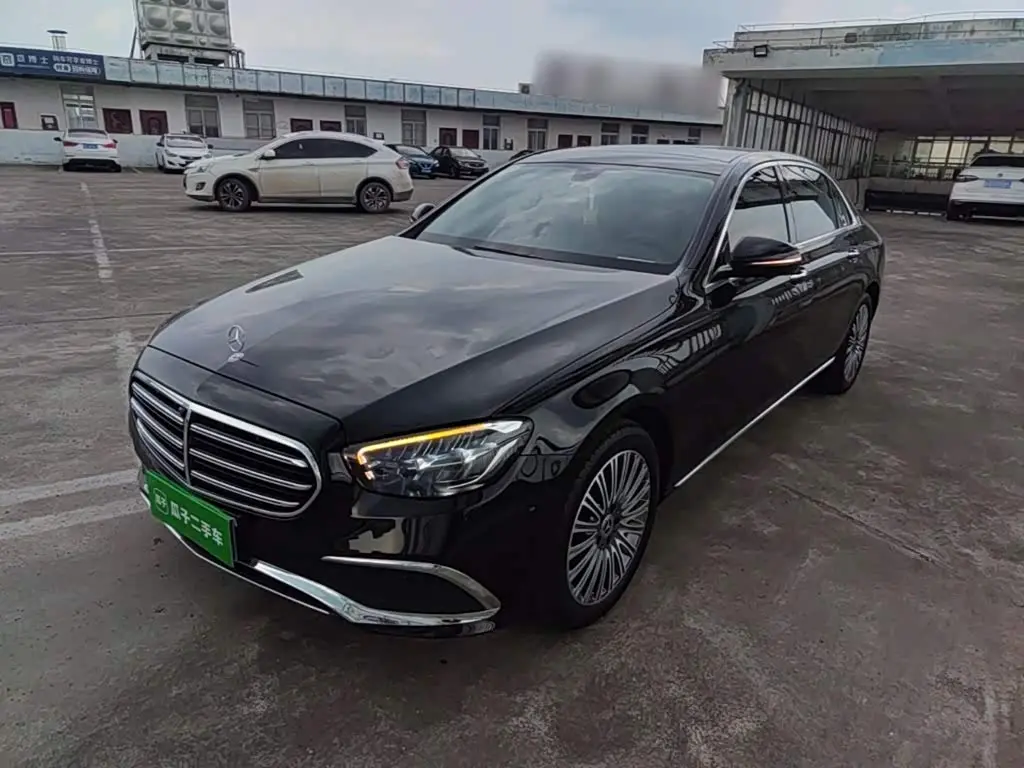 Mercedes-Benz E-Class 2022 — Фото 1/20