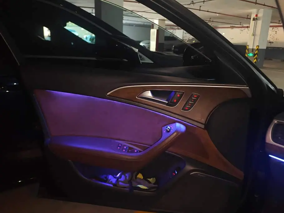 Audi A6L 2018 — ფოტო 7/16