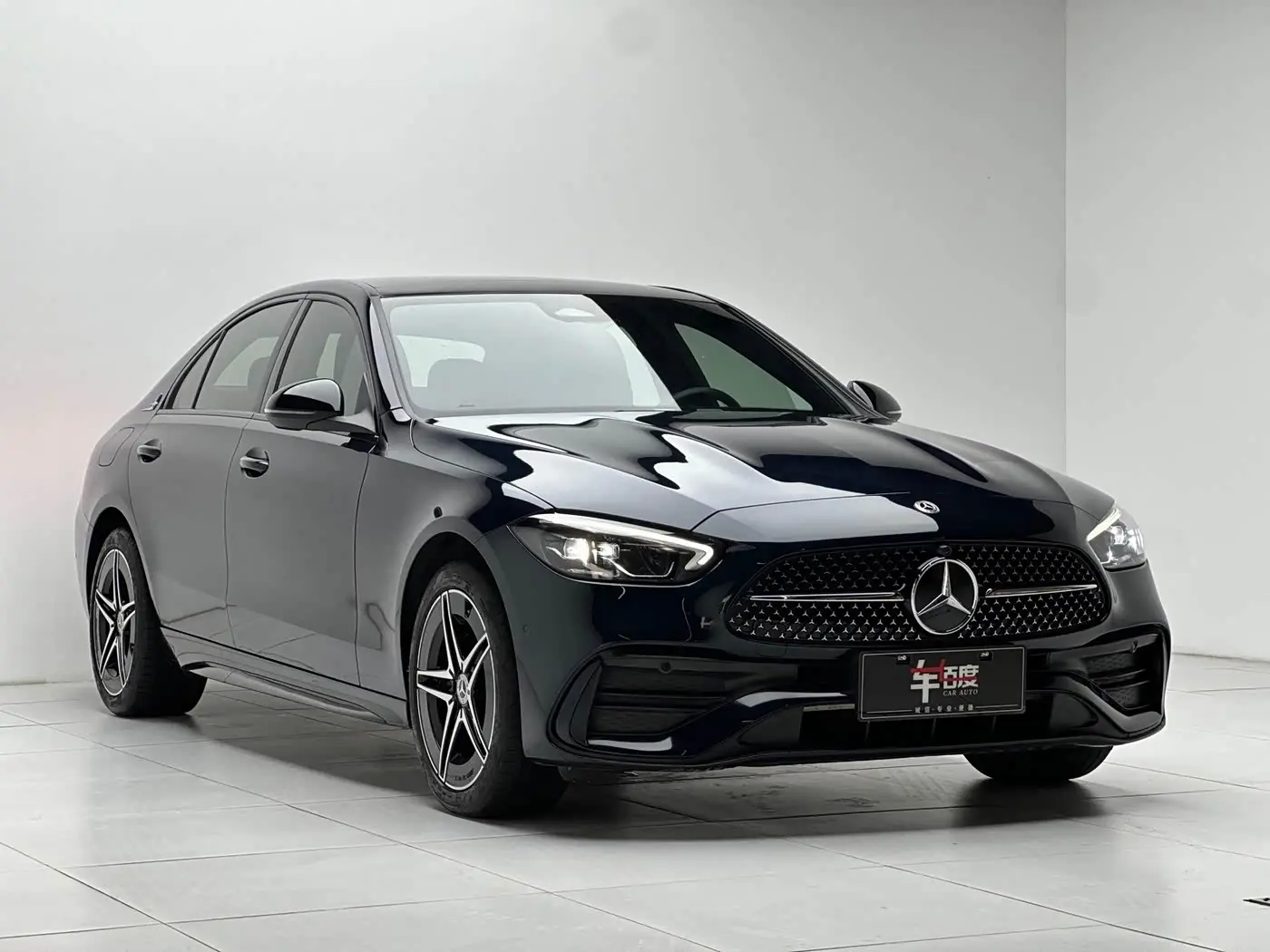 Mercedes-Benz C-Class 2024 — Photo 3/20