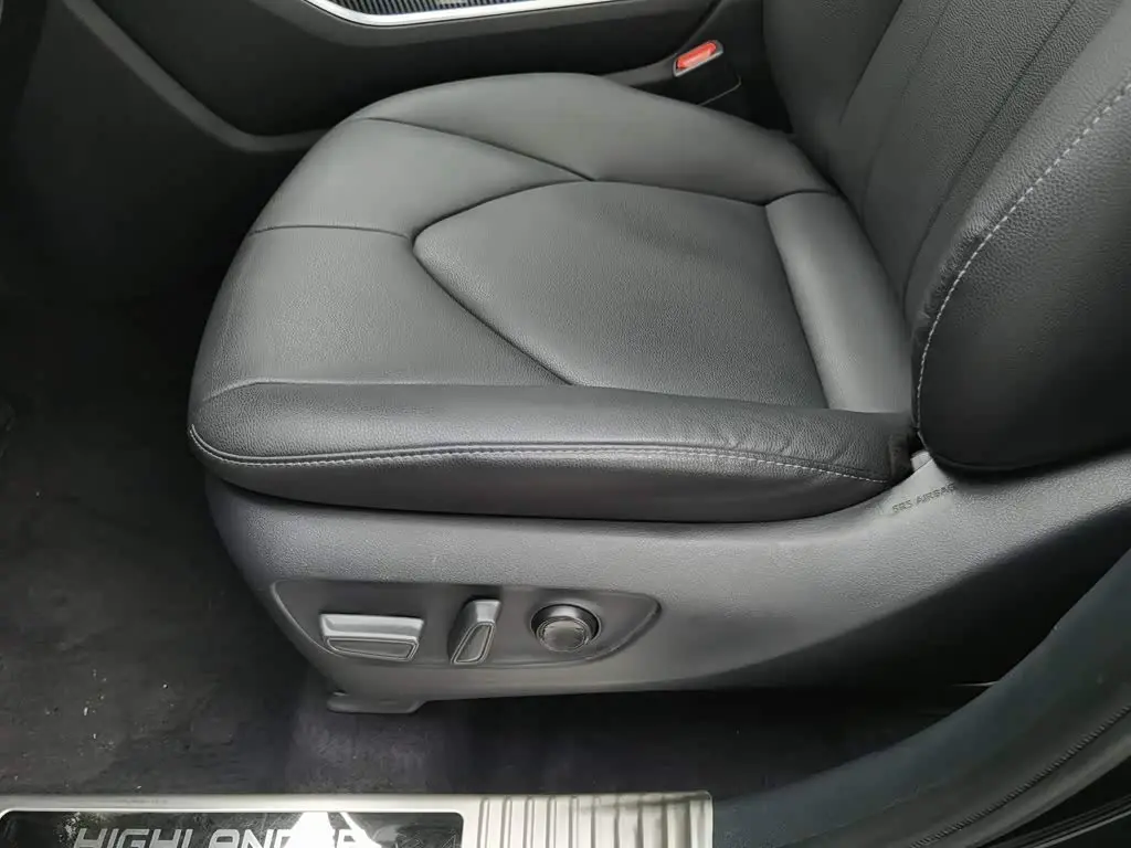 Toyota Highlander 2024 — Şəkil 20/20