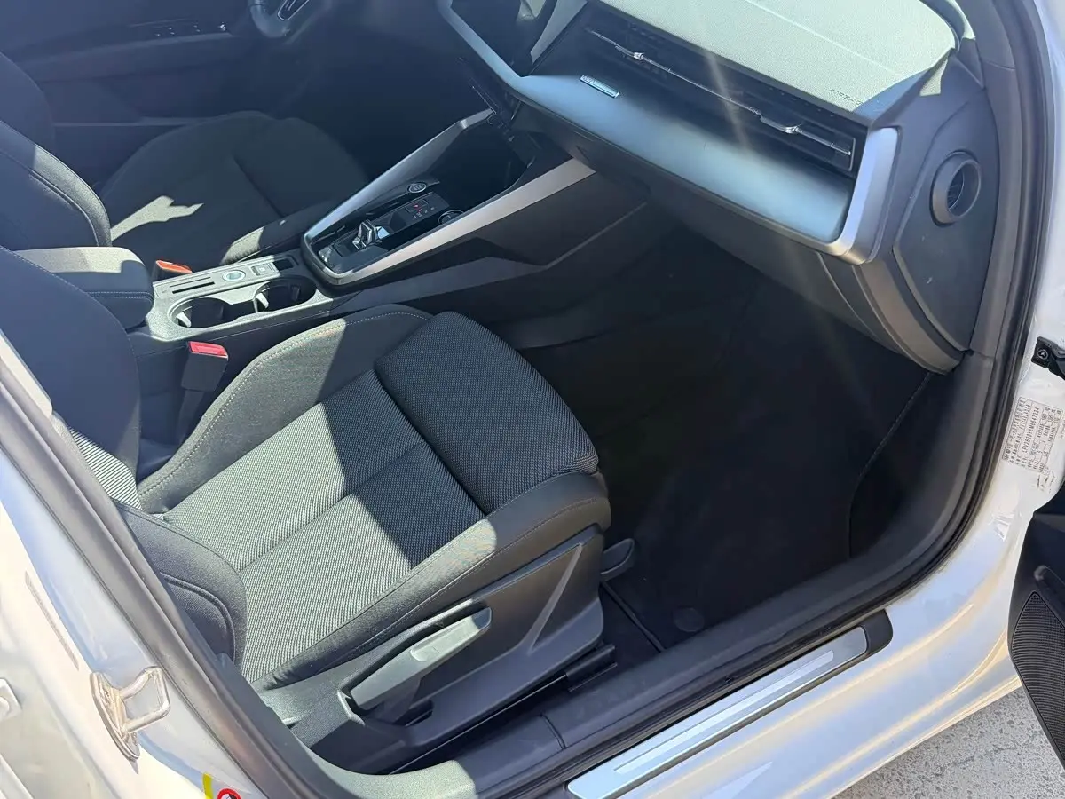 Audi A3 2022 — Photo 15/18