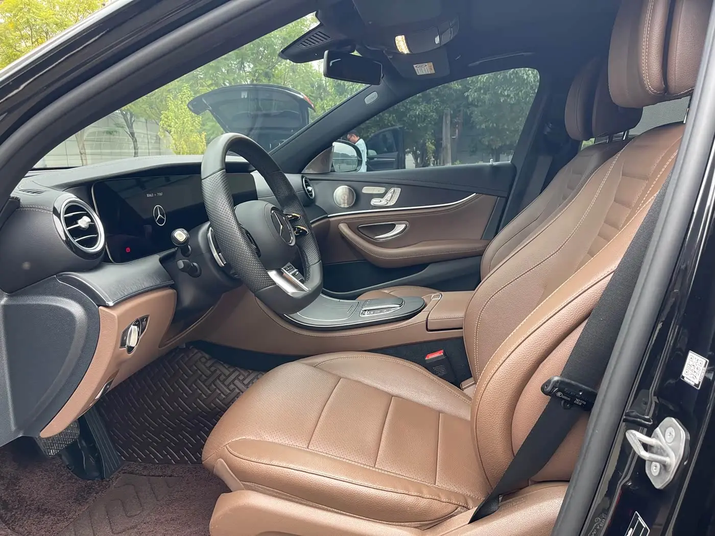 Mercedes-Benz E-Class 2022 — Фото 4/15