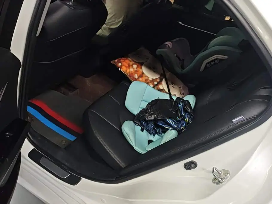 Toyota Camry 2020 — Photo 11/16