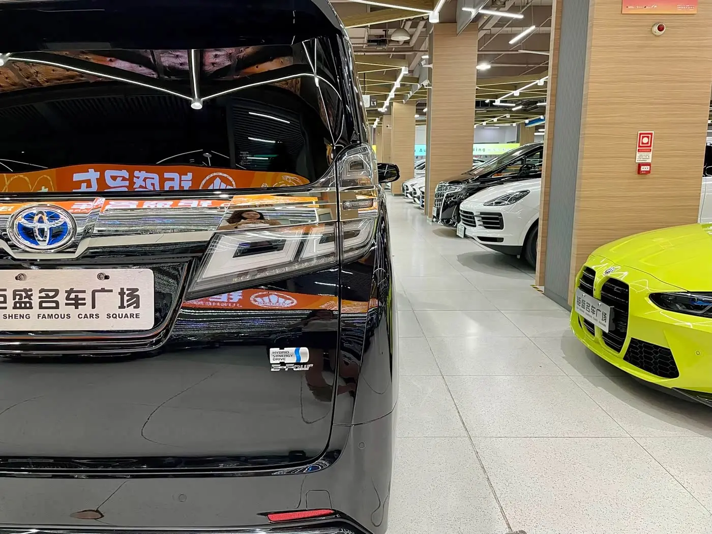 Toyota Vellfire 2019 — Фото 7/15