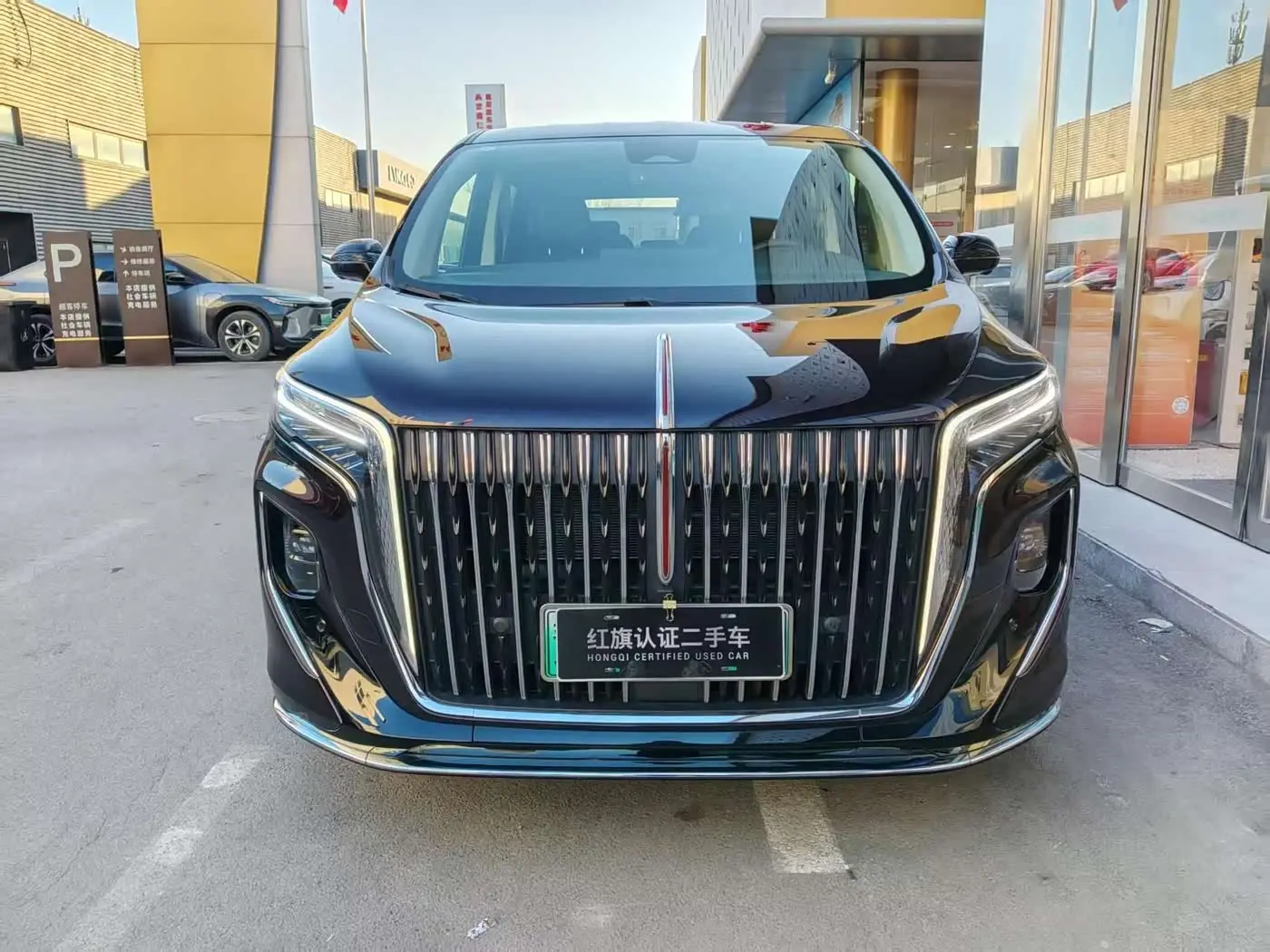 Hongqi HQ9 PHEV 2024 — Фото 2/9