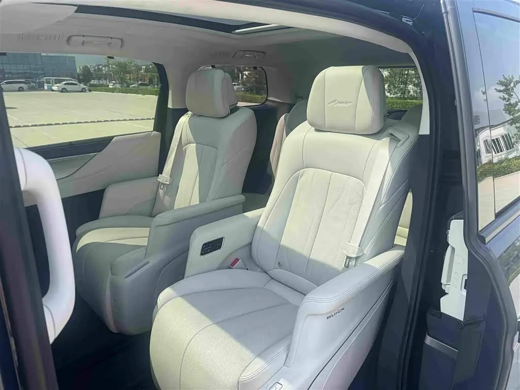 Buick GL8 New Energy 2025 — Şəkil 10/20