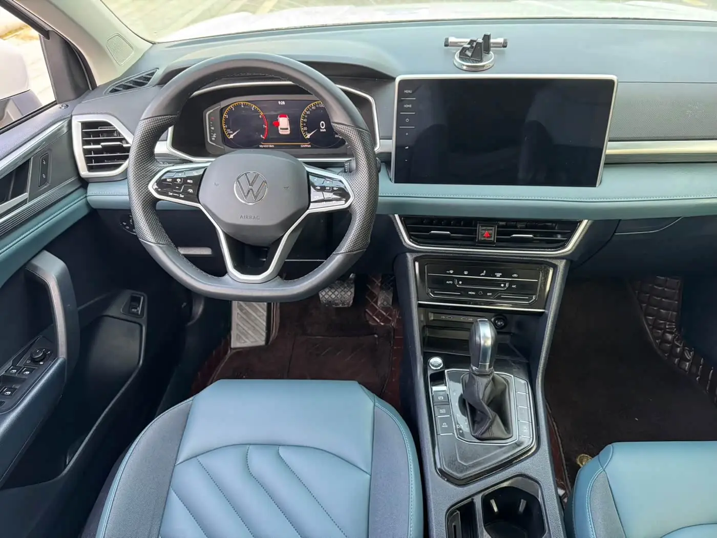 Volkswagen Tharu 2023 — Photo 12/16