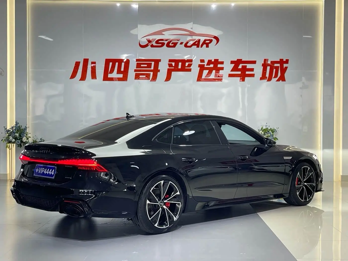 Audi A7L 2022 — Фото 4/10