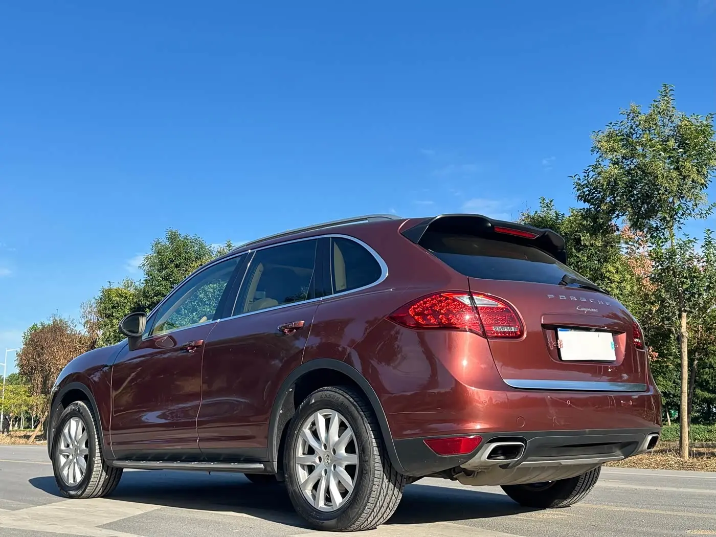Porsche Cayenne 2012 — Photo 5/16