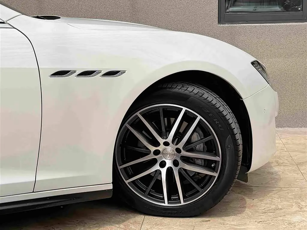Maserati Ghibli 2019 — Photo 15/17