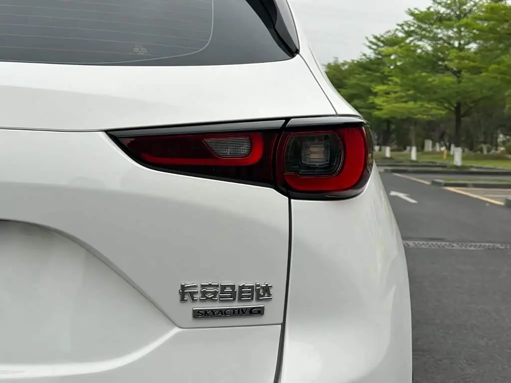 Mazda CX-5 2022 — Photo 13/19