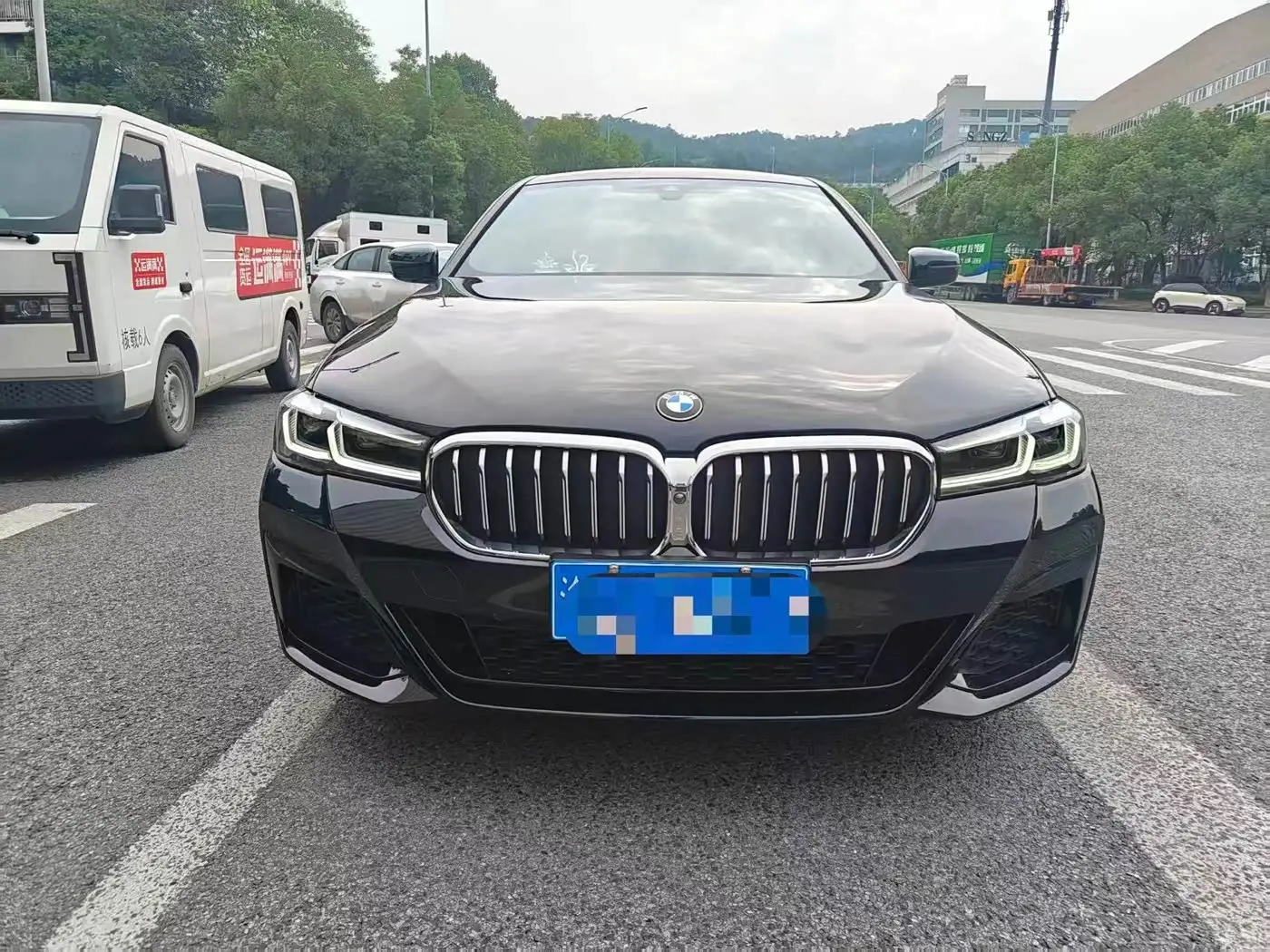 BMW 5 Series 2021 — Photo 8/14