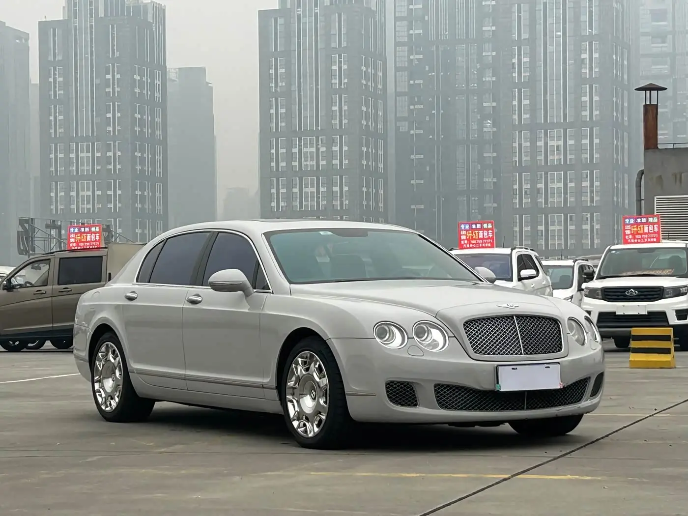 Bentley Flying Spur 2013 — Фото 3/15