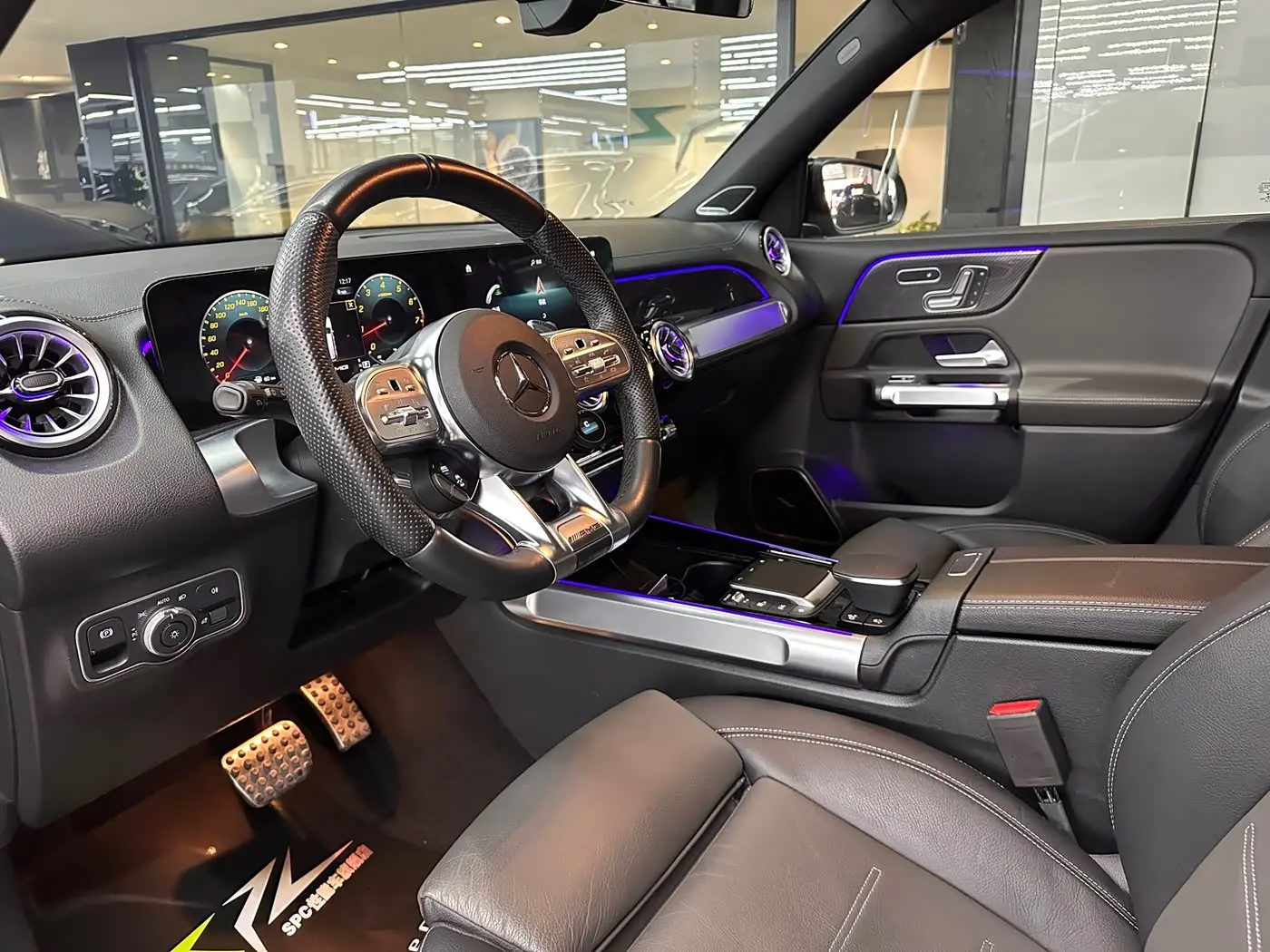 Mercedes-Benz GLB AMG 2023 — Şəkil 5/20