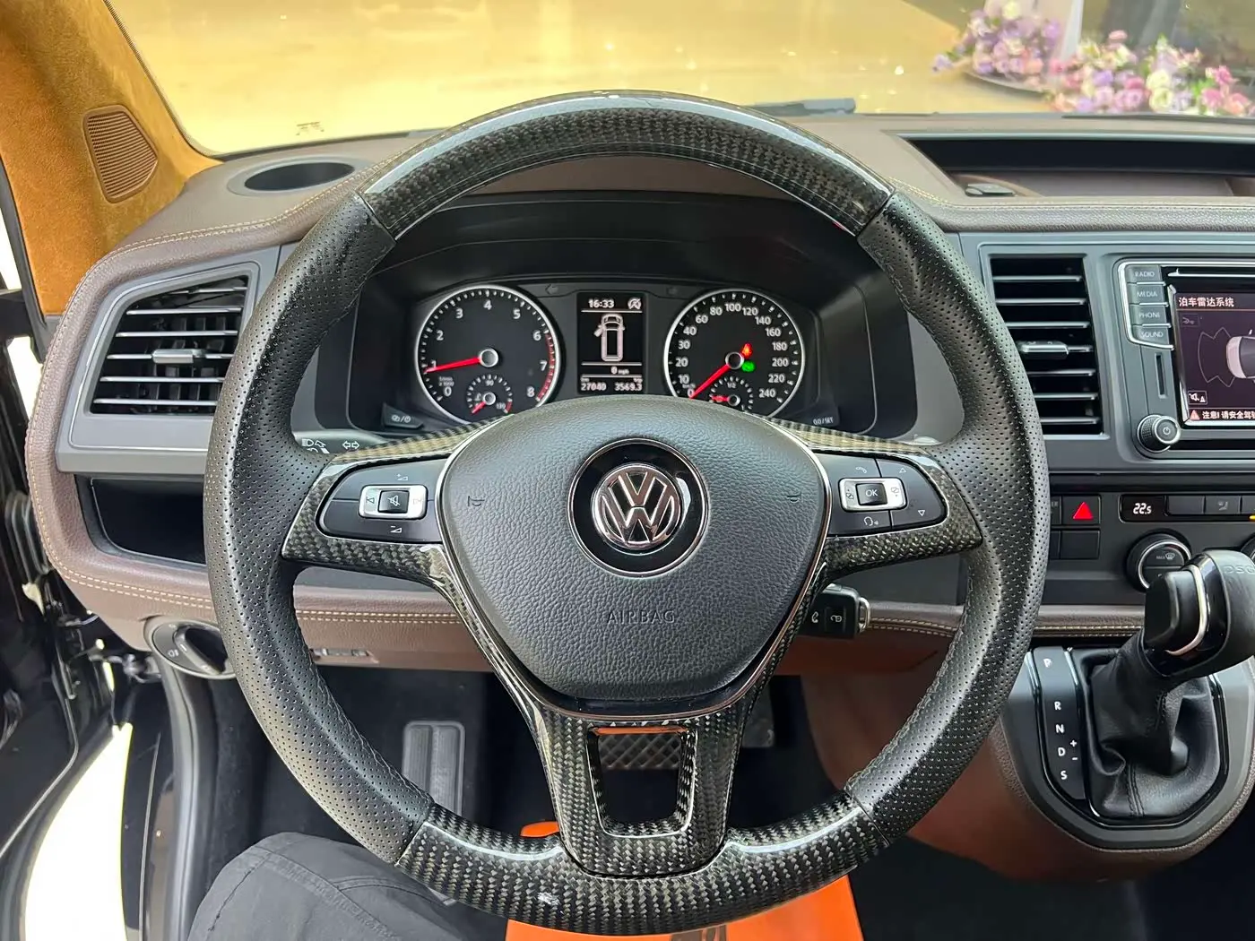 Volkswagen Caravelle 2018 — Photo 7/20