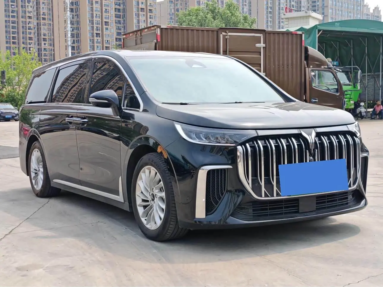Voyah Auto Voyah Dreamer 2023 — Şəkil 2/9