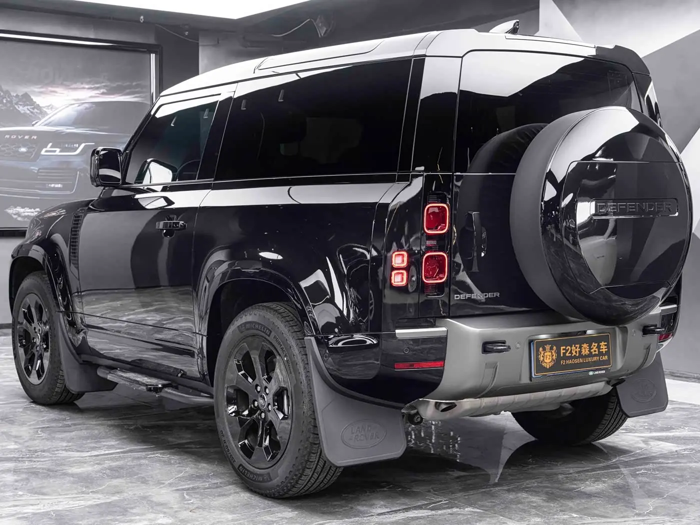 Land Rover Defender 2026 — Фото 16/20