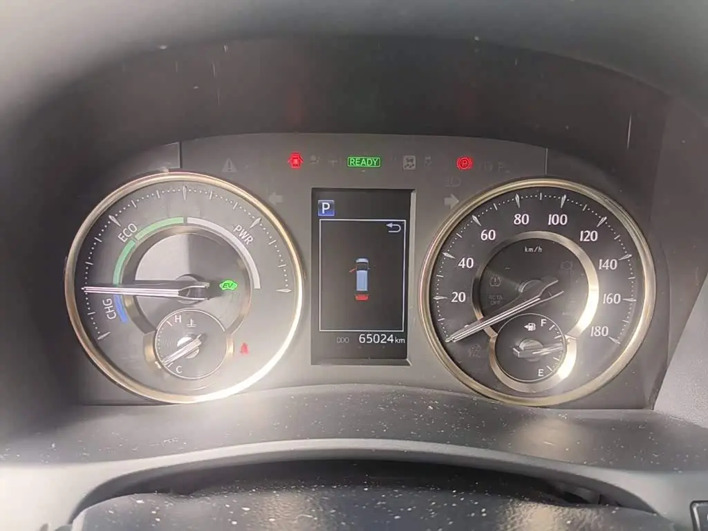 Toyota Vellfire 2022 — Photo 15/15