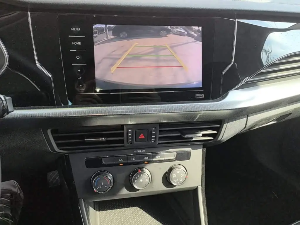 Volkswagen Passat 2022 — Photo 13/20