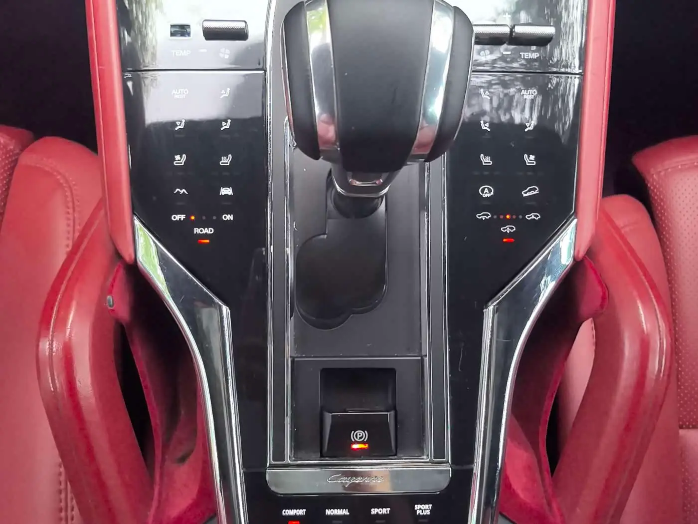 Porsche Cayenne 2014 — Photo 14/20