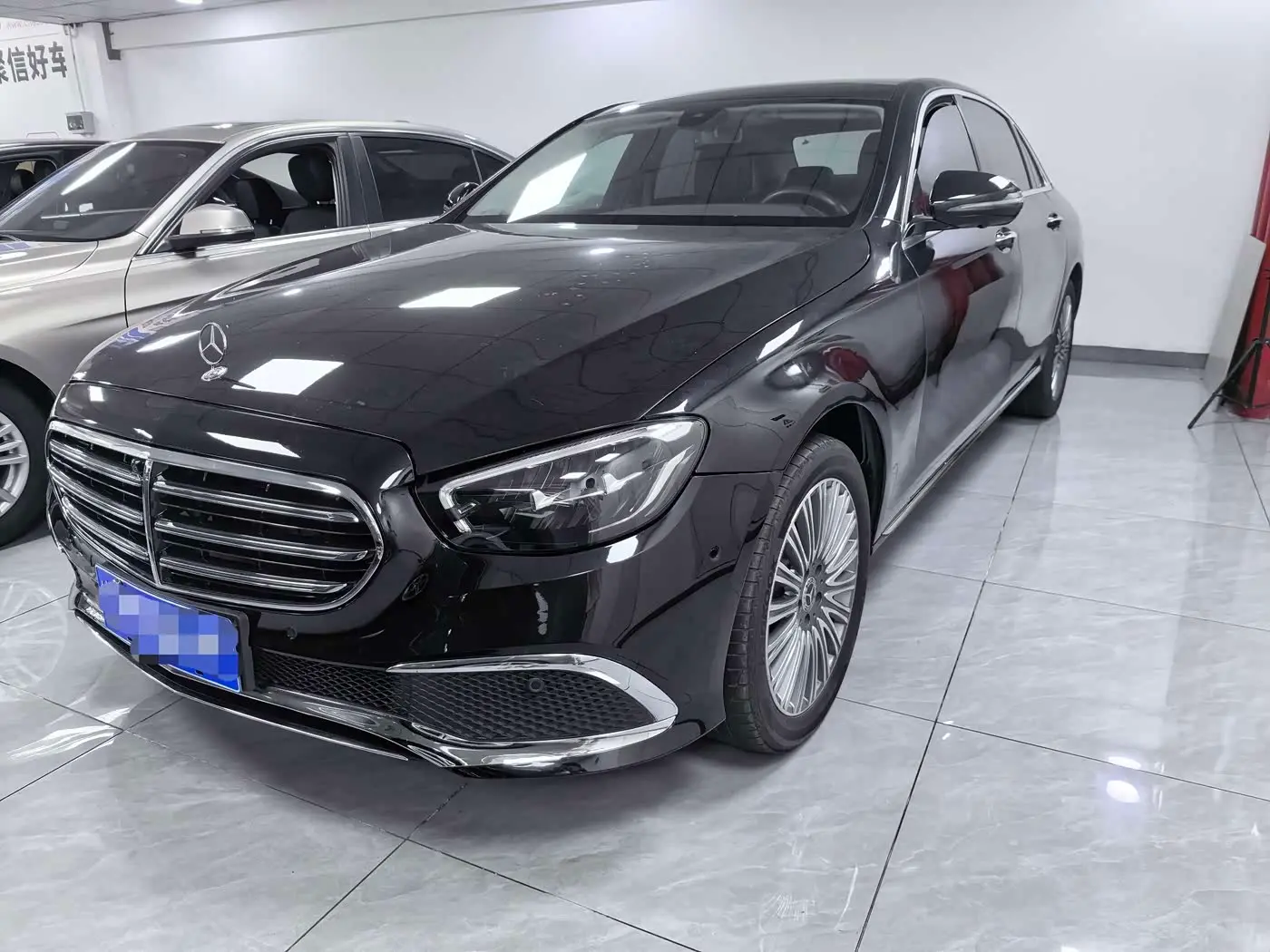 Mercedes-Benz E-Class 2022 — Фото 1/17