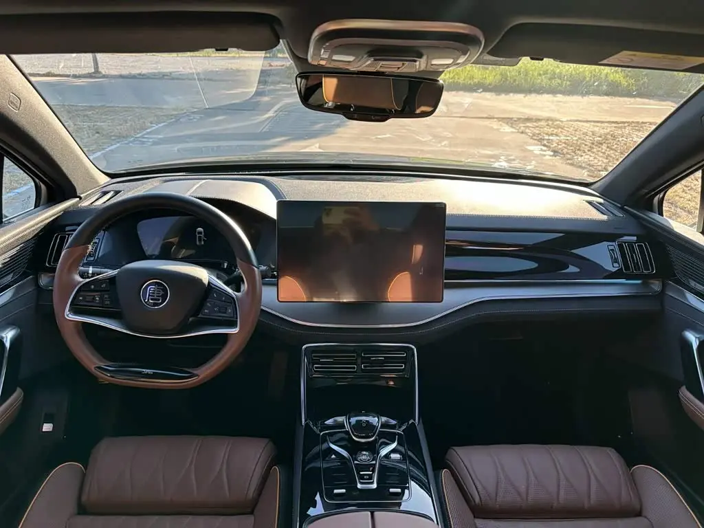 BYD Tang New Energy 2022 — Photo 11/20
