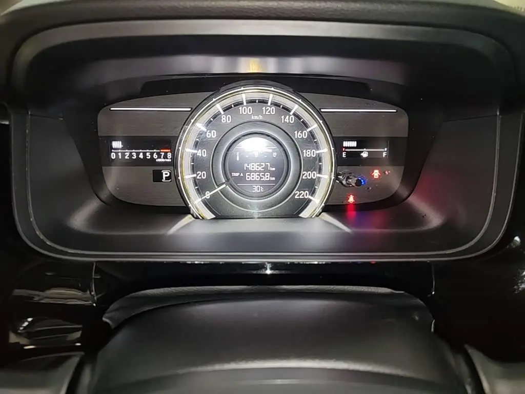 Honda Elysion 2017 — Photo 12/20