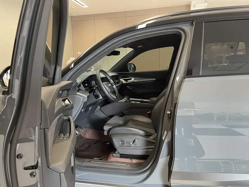 Audi Q6 2024 — Photo 16/20