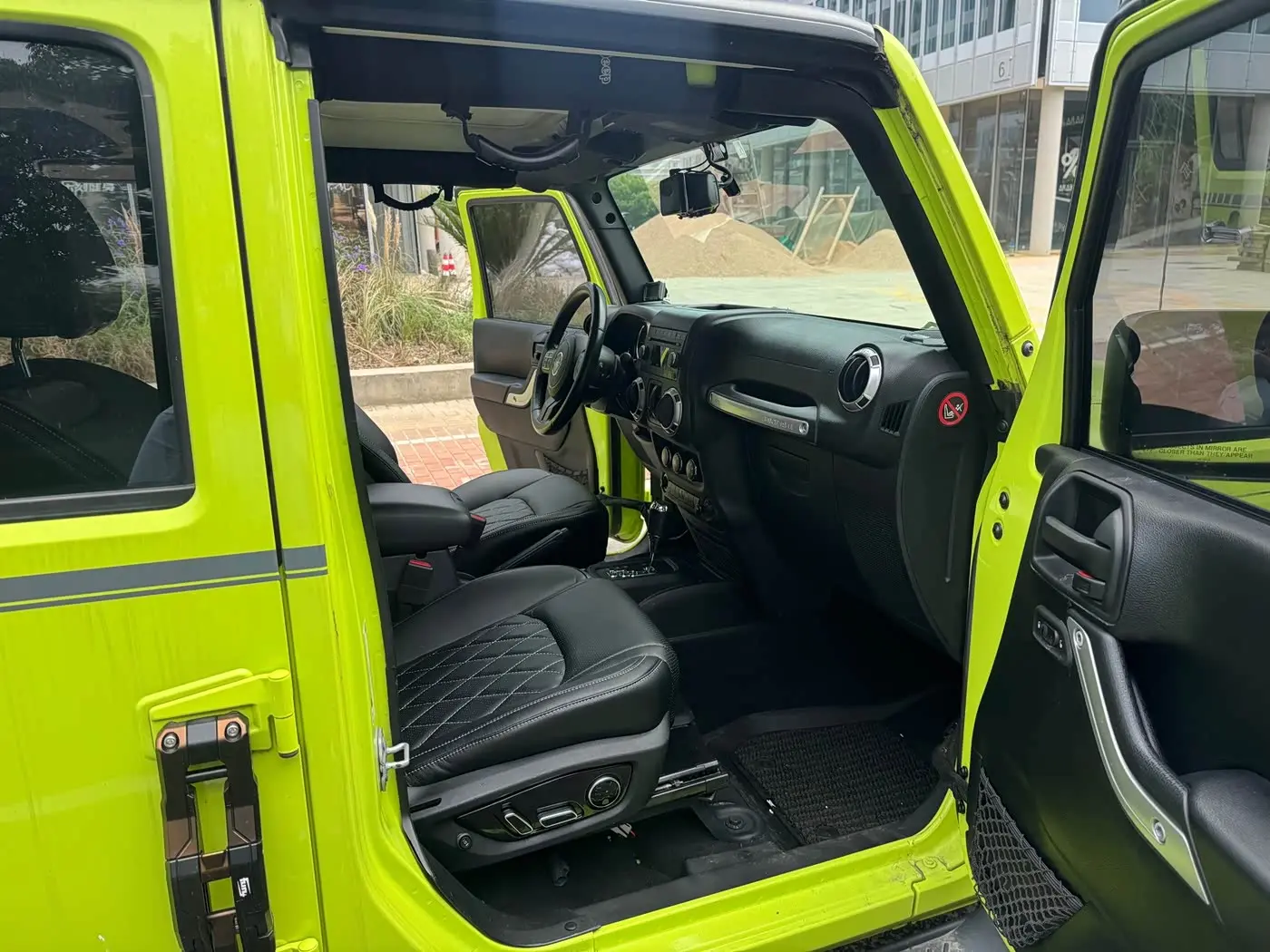 Jeep Wrangler 2017 — Photo 10/13