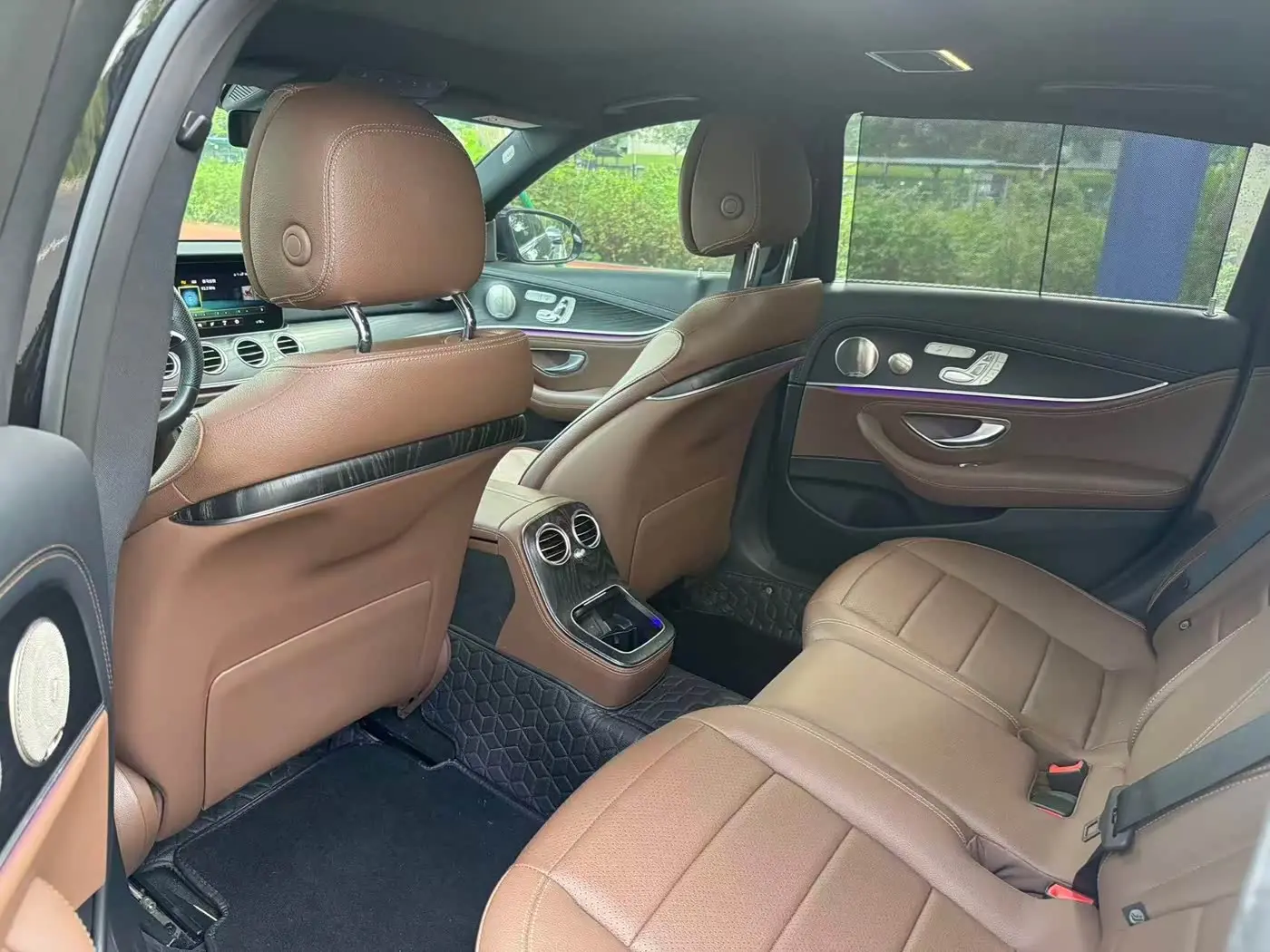 Mercedes-Benz E-Class 2023 — Şəkil 5/11