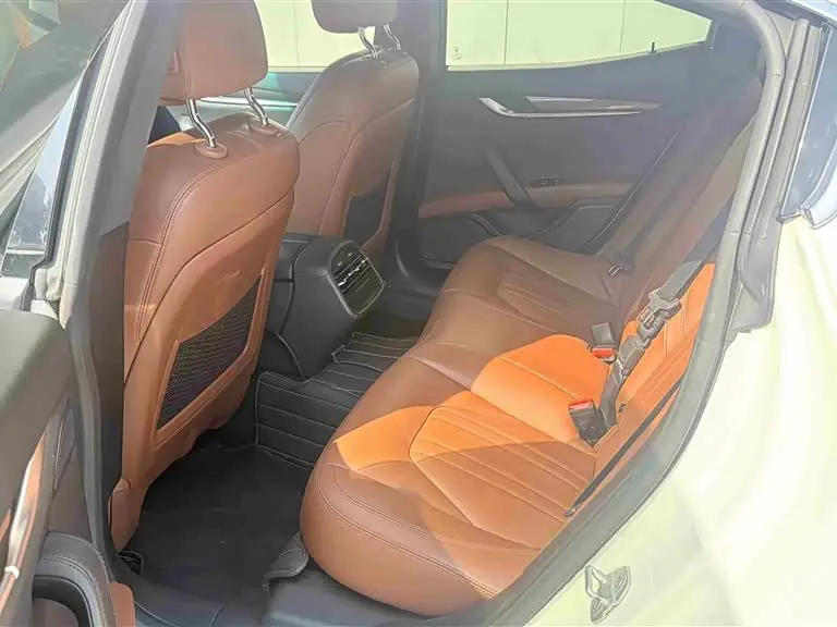 Maserati Ghibli 2016 — Photo 13/20