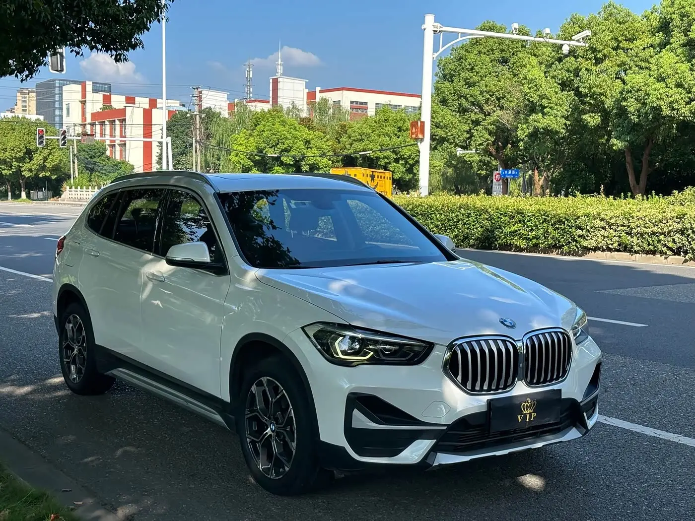 BMW X1 2020 — Фото 3/19