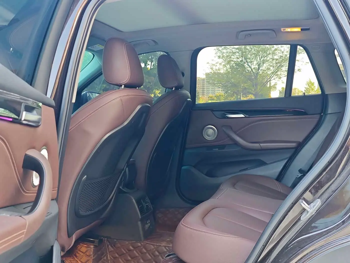 BMW X1 2021 — Photo 5/9