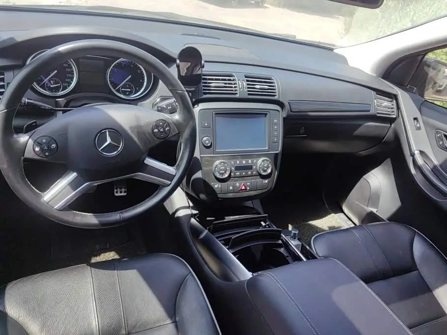 Mercedes-Benz R-Class 2017 — ფოტო 12/16