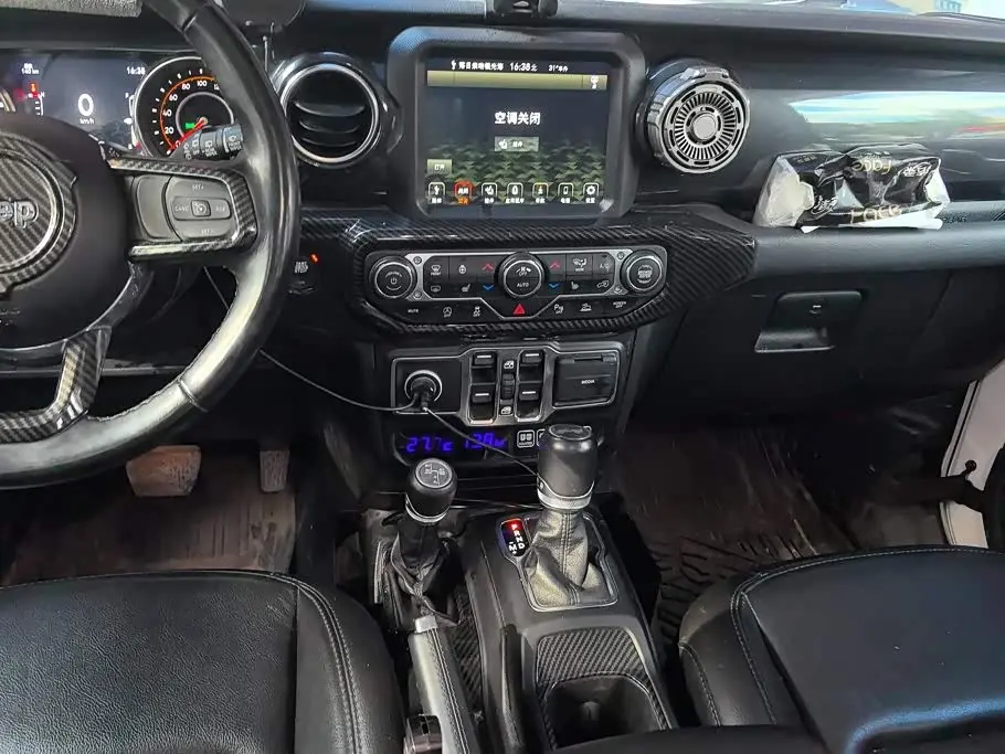 Jeep Wrangler 2022 — Фото 16/16