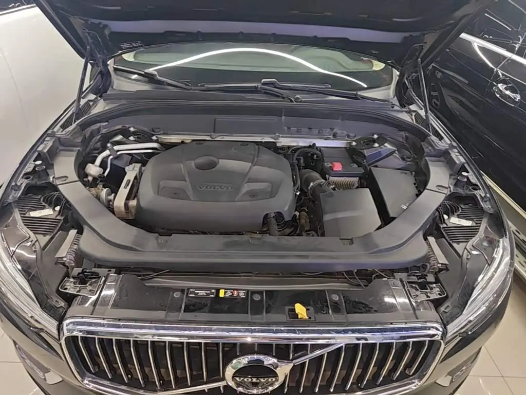 Volvo XC60 2018 — Фото 20/20