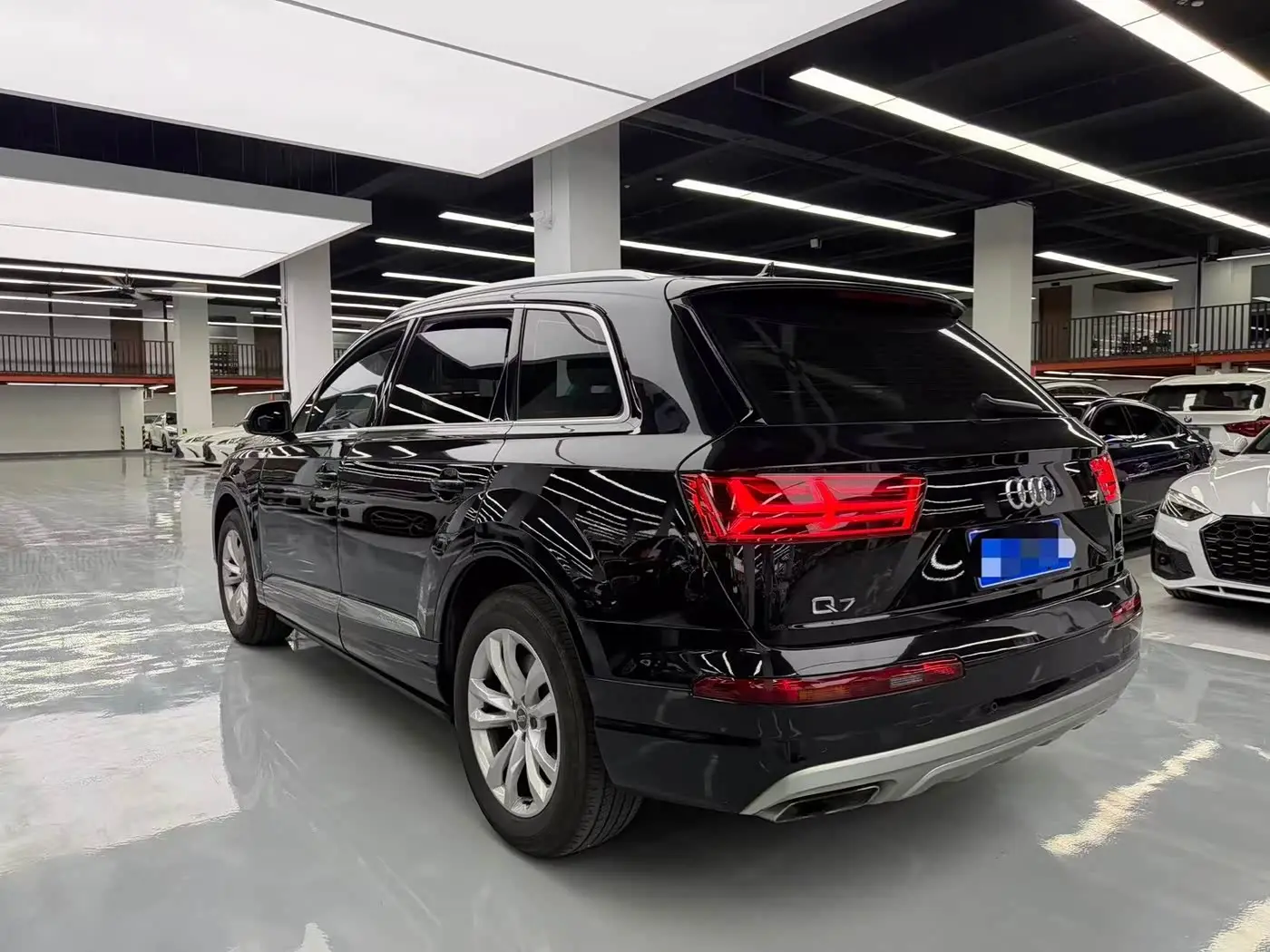 Audi Q7 2017 — Фото 15/15