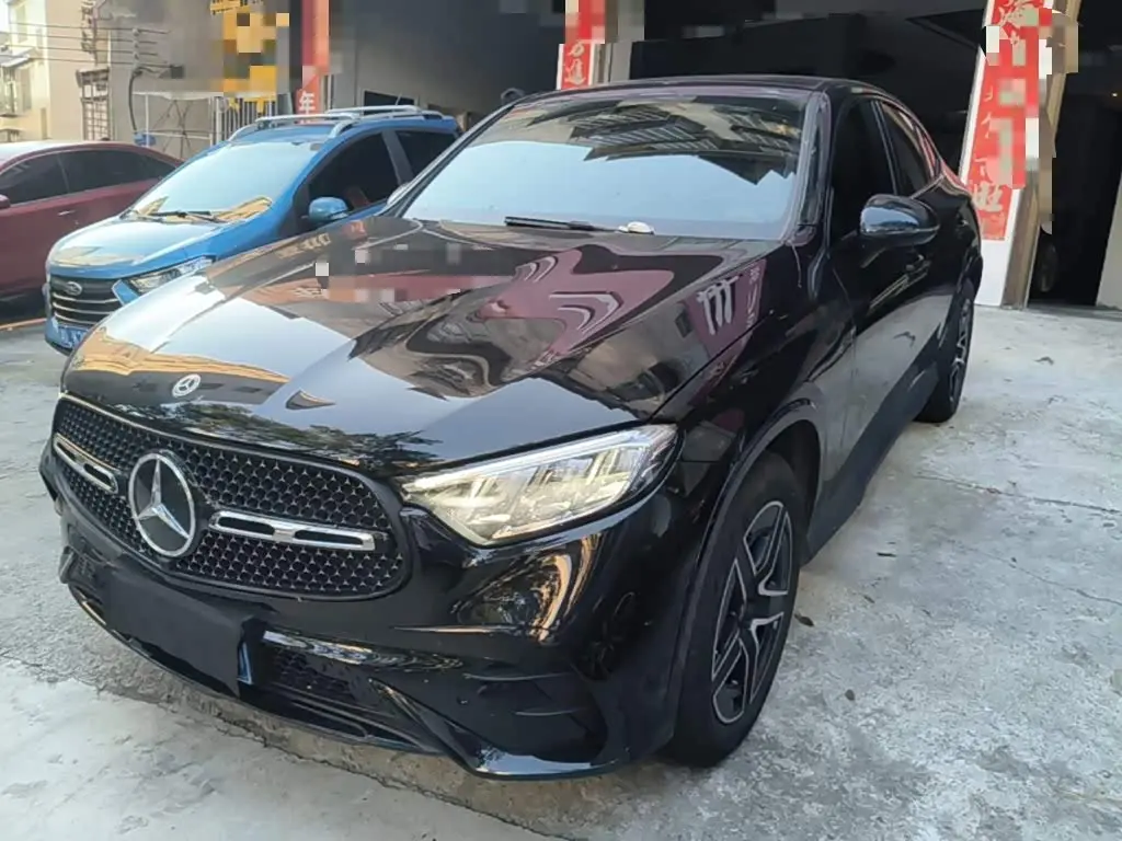 Mercedes-Benz GLC Coupe 2025 — Фото 2/20